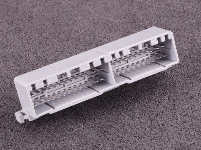 2262-mazda_mx5_ecu_connector-01.jpg
