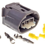 Nissani süütepooli pistik