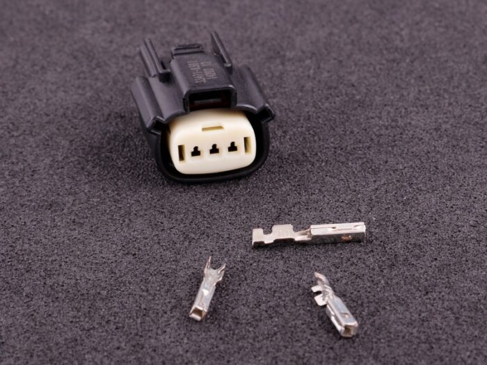 1601--connector_3way_housing_coyote--01