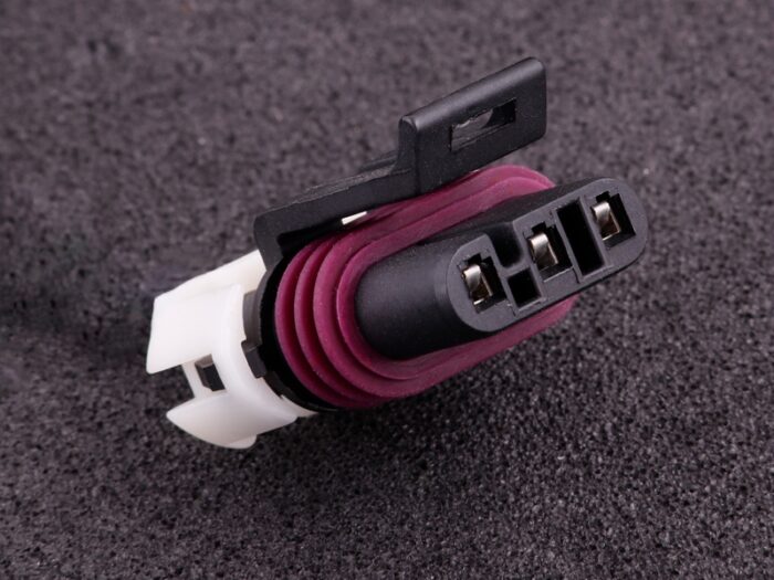 1946--connector_3way_cam_trigger--01