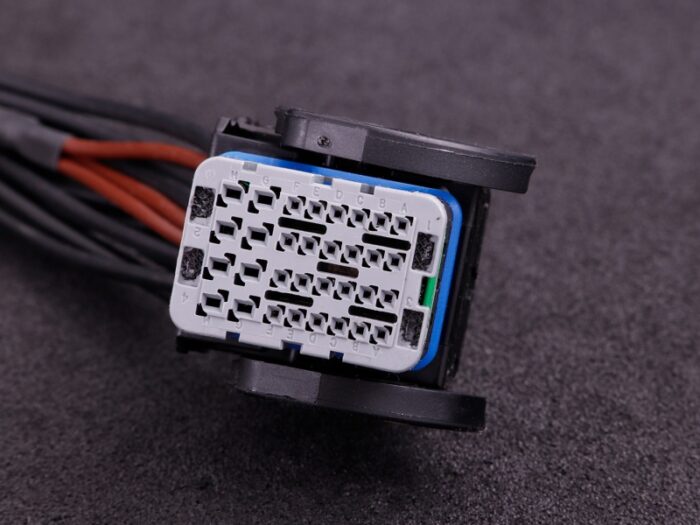 1470--maxxecu_pro_harness_connector2--02