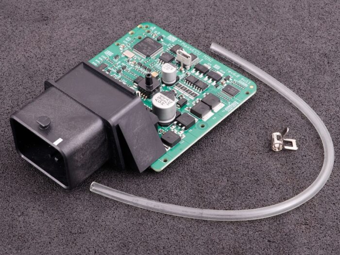 2333--maxxecu_mini_board_with_connector_kit--01