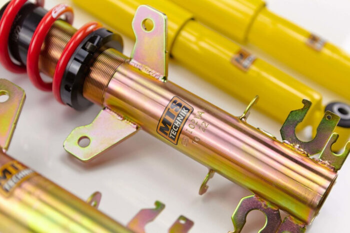 eng_pm_Coilover-Kit-Street-Abarth-500C-595C-695C-34939_2