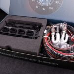 MaxxECU GEN2 RACE, с двумя LSU 5.2 и монтажным комплектом с “летающими” проводами